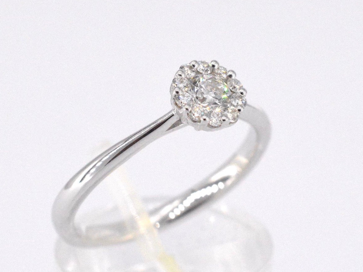 Witgouden ring met 0.35 carat diamant