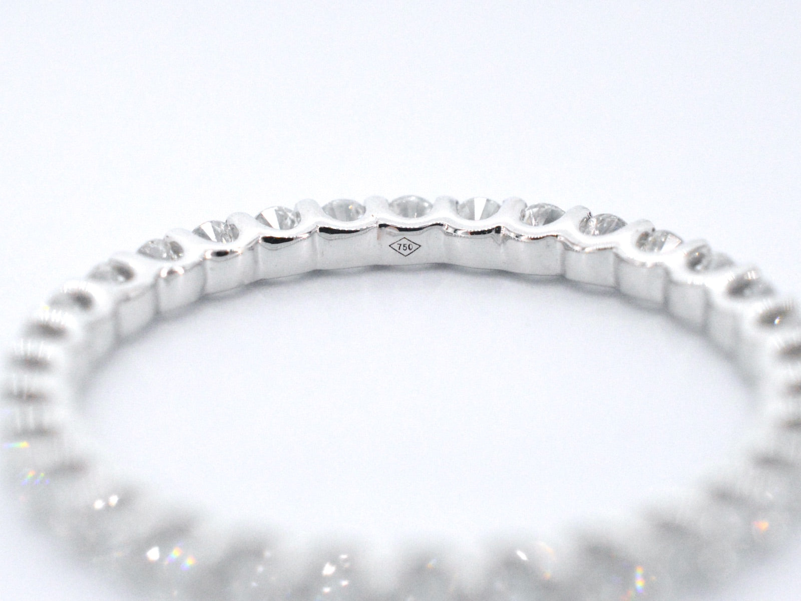 Witgouden alliance ring met briljant geslepen diamant 1040-6