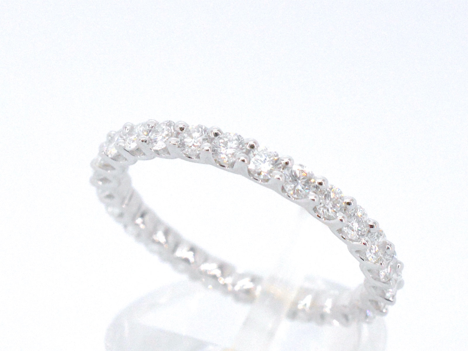 Witgouden alliance ring met briljant geslepen diamant 1041-1