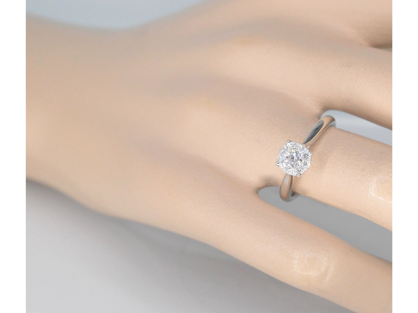 Witgouden ring met 0.50 carat diamant