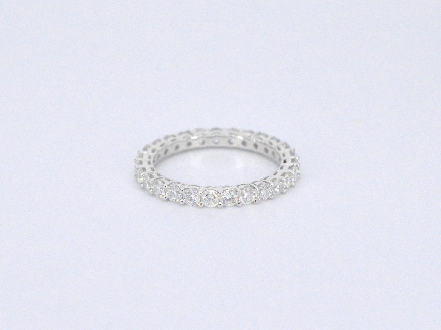 Witgouden alliance ring met briljant geslepen diamant