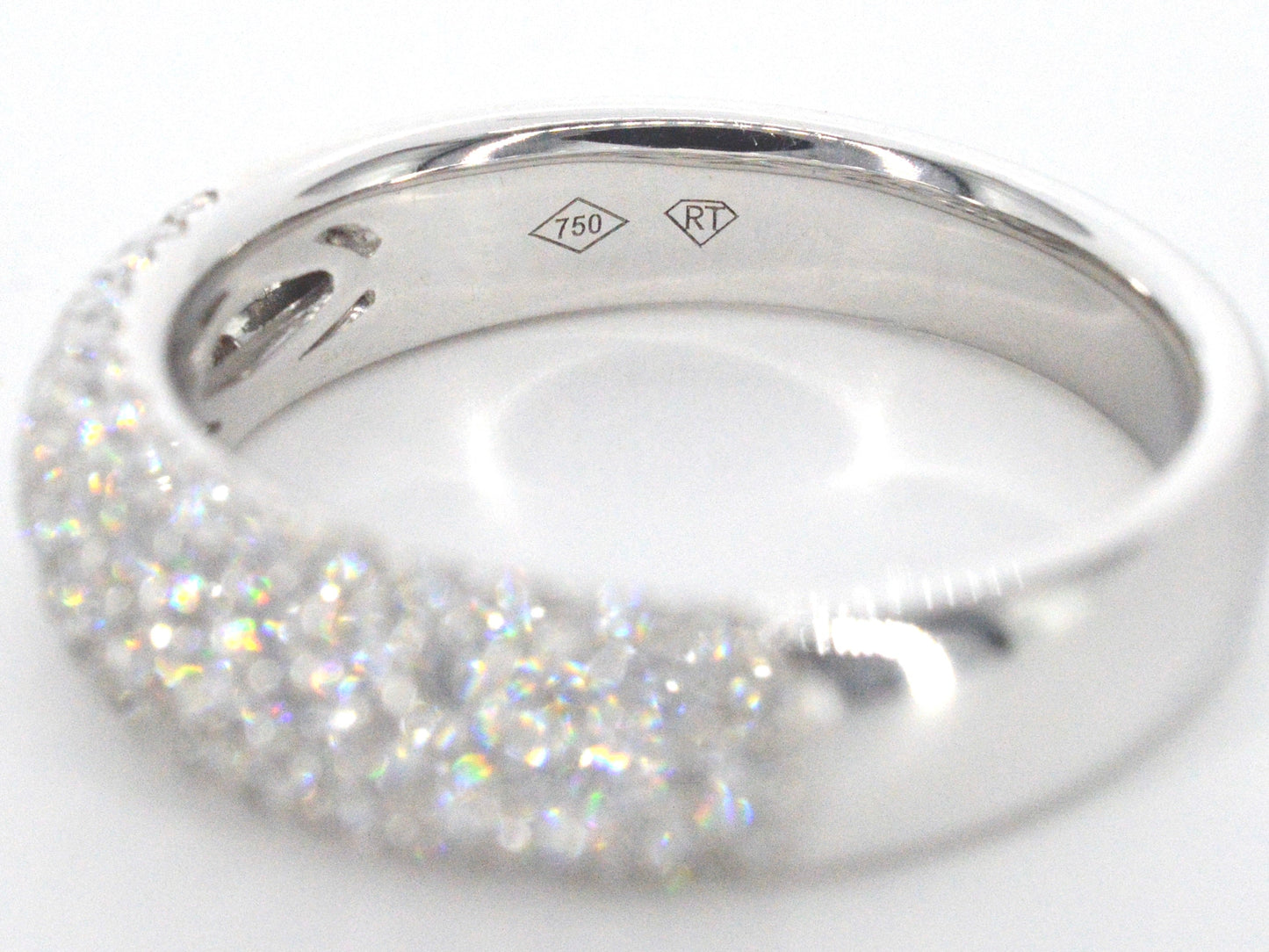 White gold pave ring with 0.90 carat diamonds