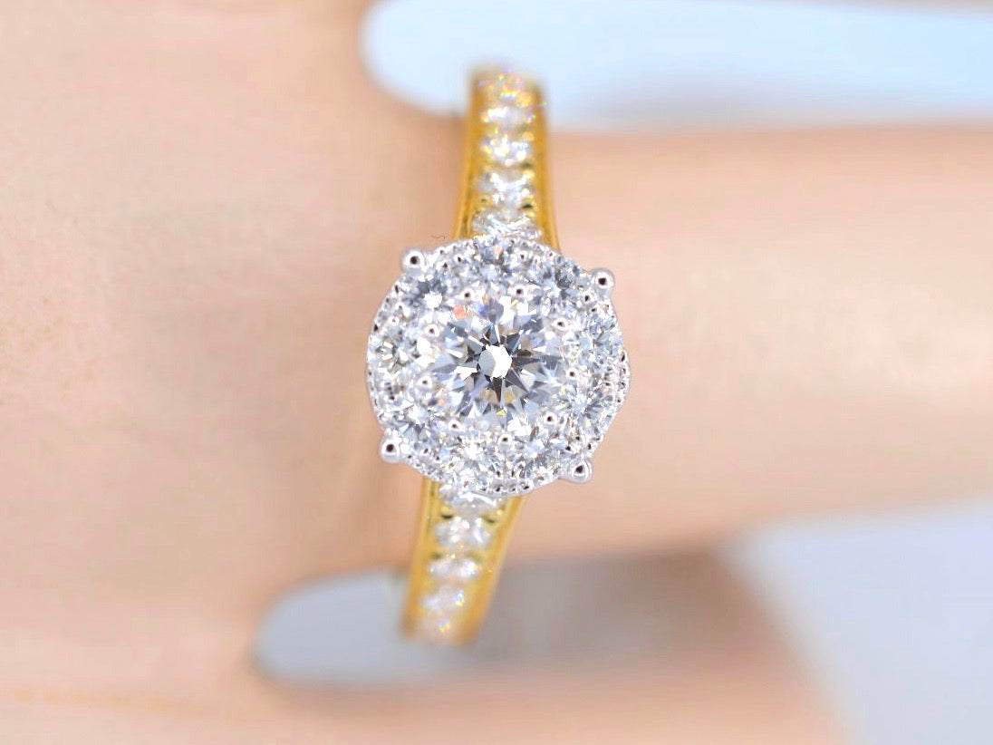 Gouden entourage ring met briljant geslepen diamanten van 1.00 carat