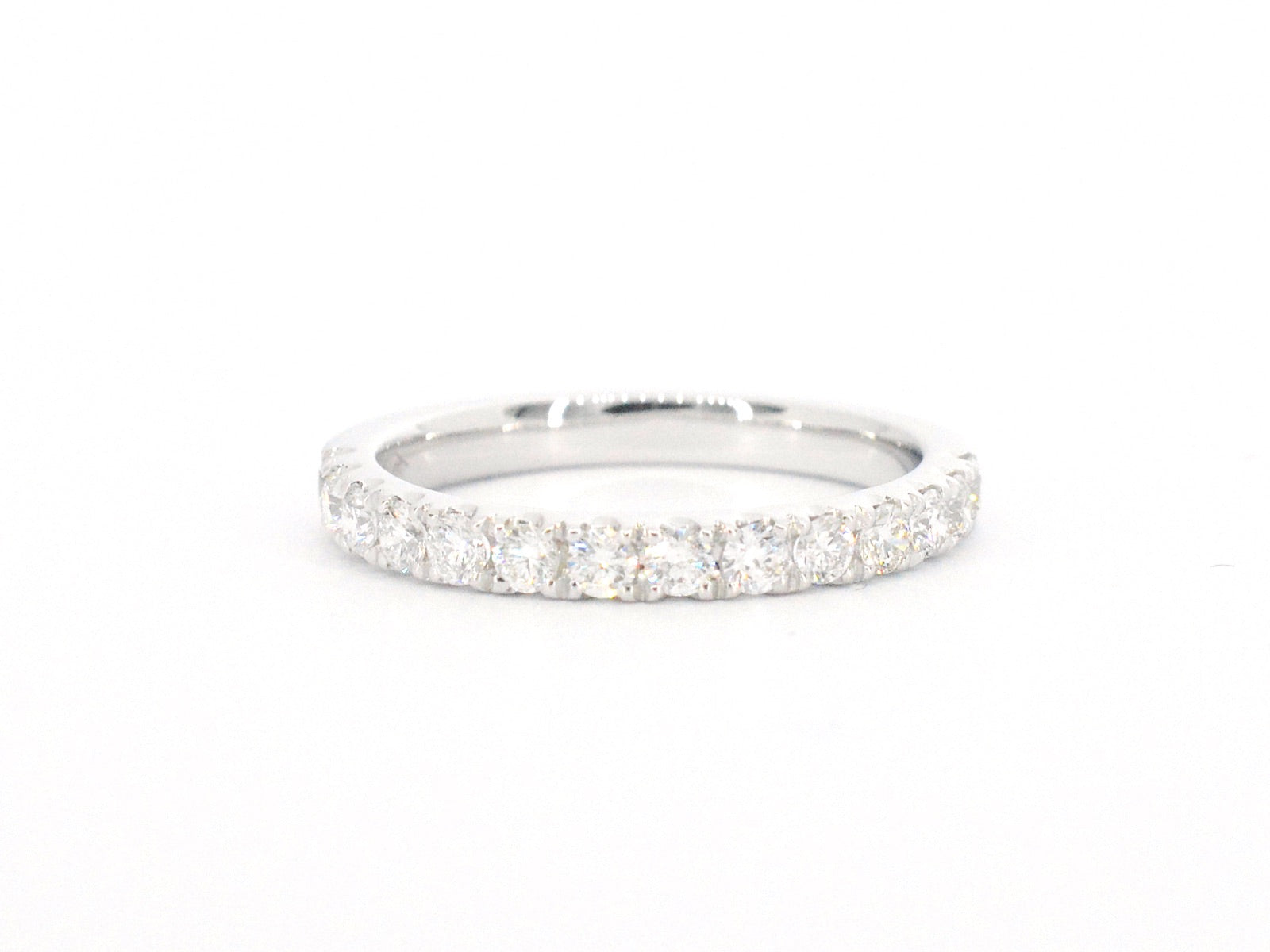 Witgouden rijring met diamanten 1077-4