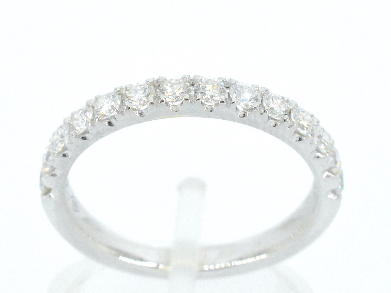 Witgouden rijring met diamanten 1077-7