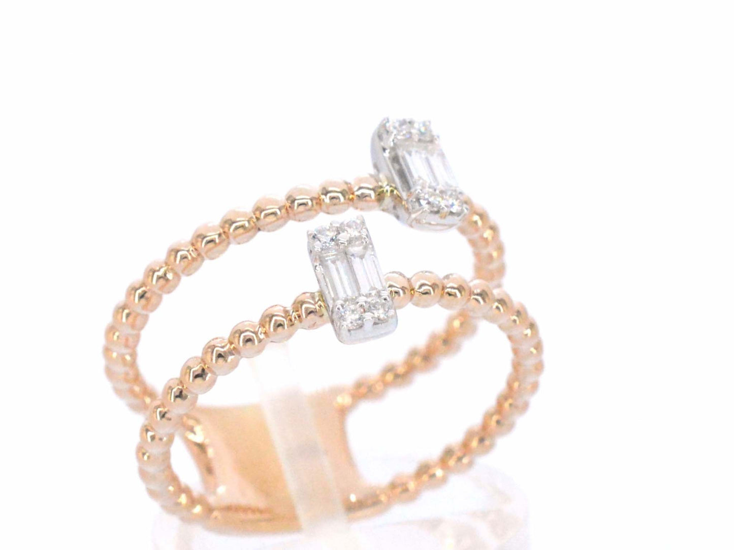 Rosegouden ring met diamanten gezet