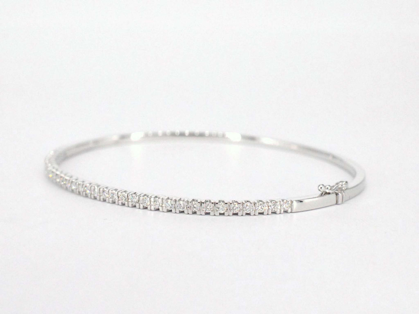 Witgouden armband met diamanten 1101-1