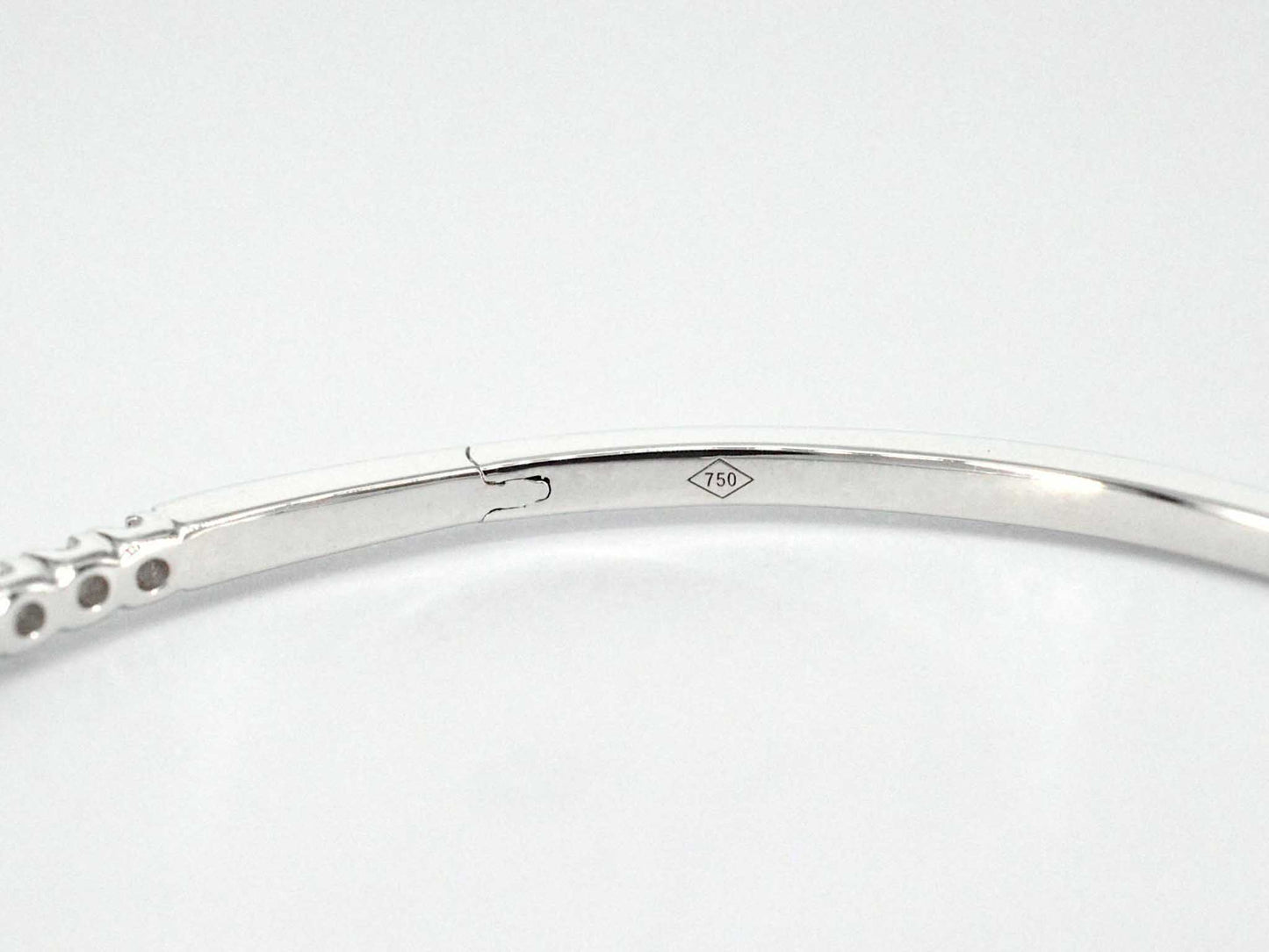 Witgouden armband met diamanten 1101-6