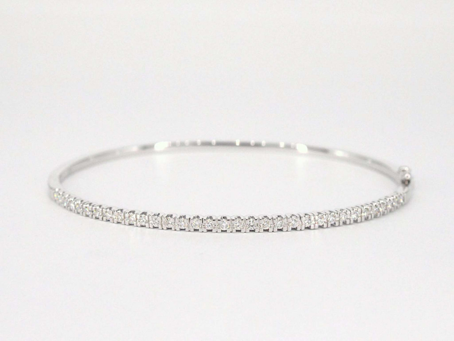 Witgouden armband met diamanten 1101-8