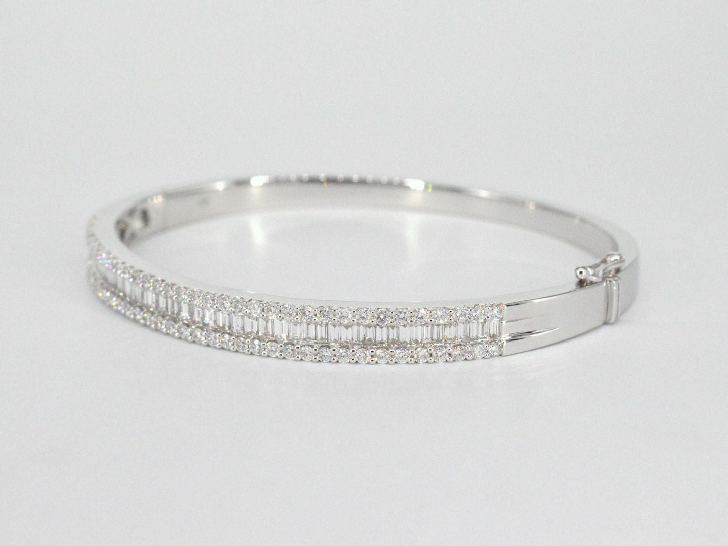 Armband met baguette en briljant geslepen diamanten