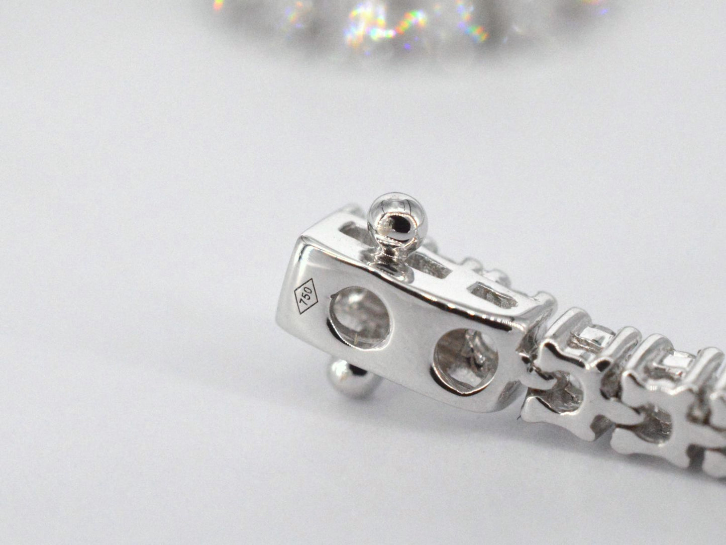 Witgouden tennisarmband met 3.00 carat diamanten