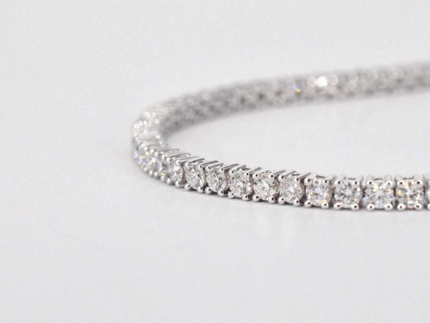Witgouden tennisarmband met 3.00 carat diamanten