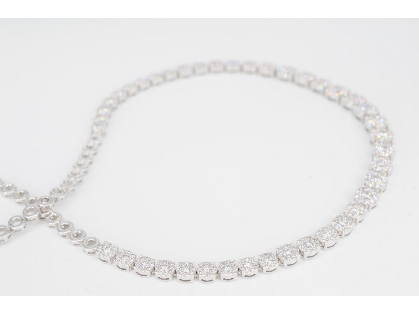 Diamanten collier met 410 briljant geslepen diamanten 7.50 carat
