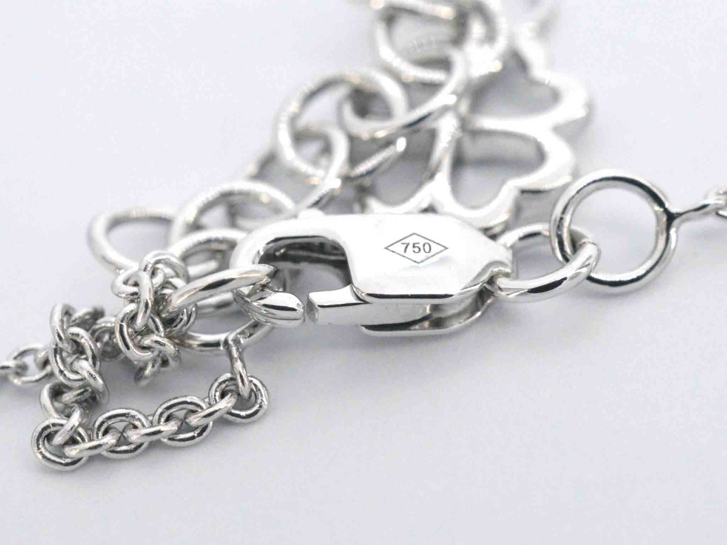 Witgouden ketting met briljant geslepen diamanten