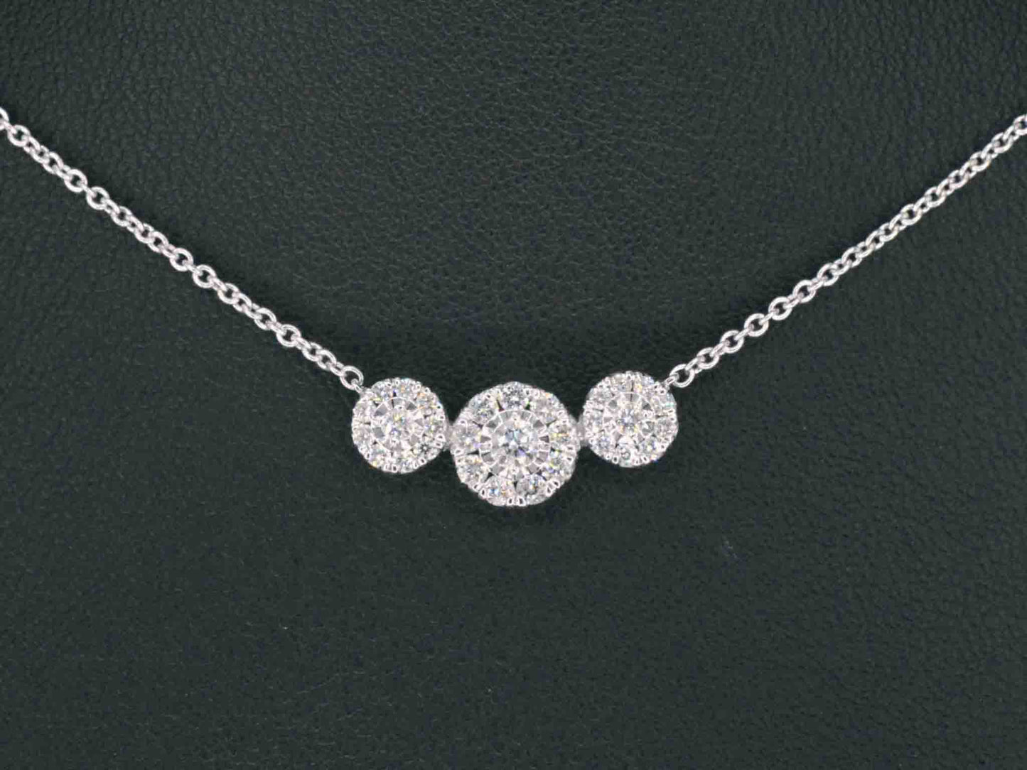 Witgouden ketting met briljant geslepen diamanten