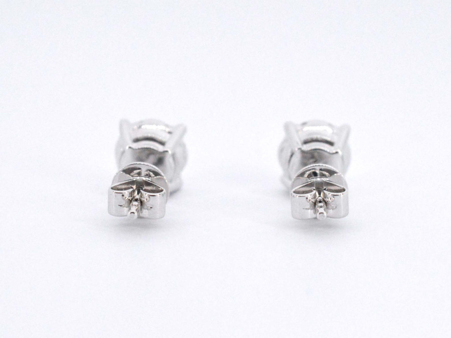 Witgouden entourage oorbellen met diamanten 1135-5