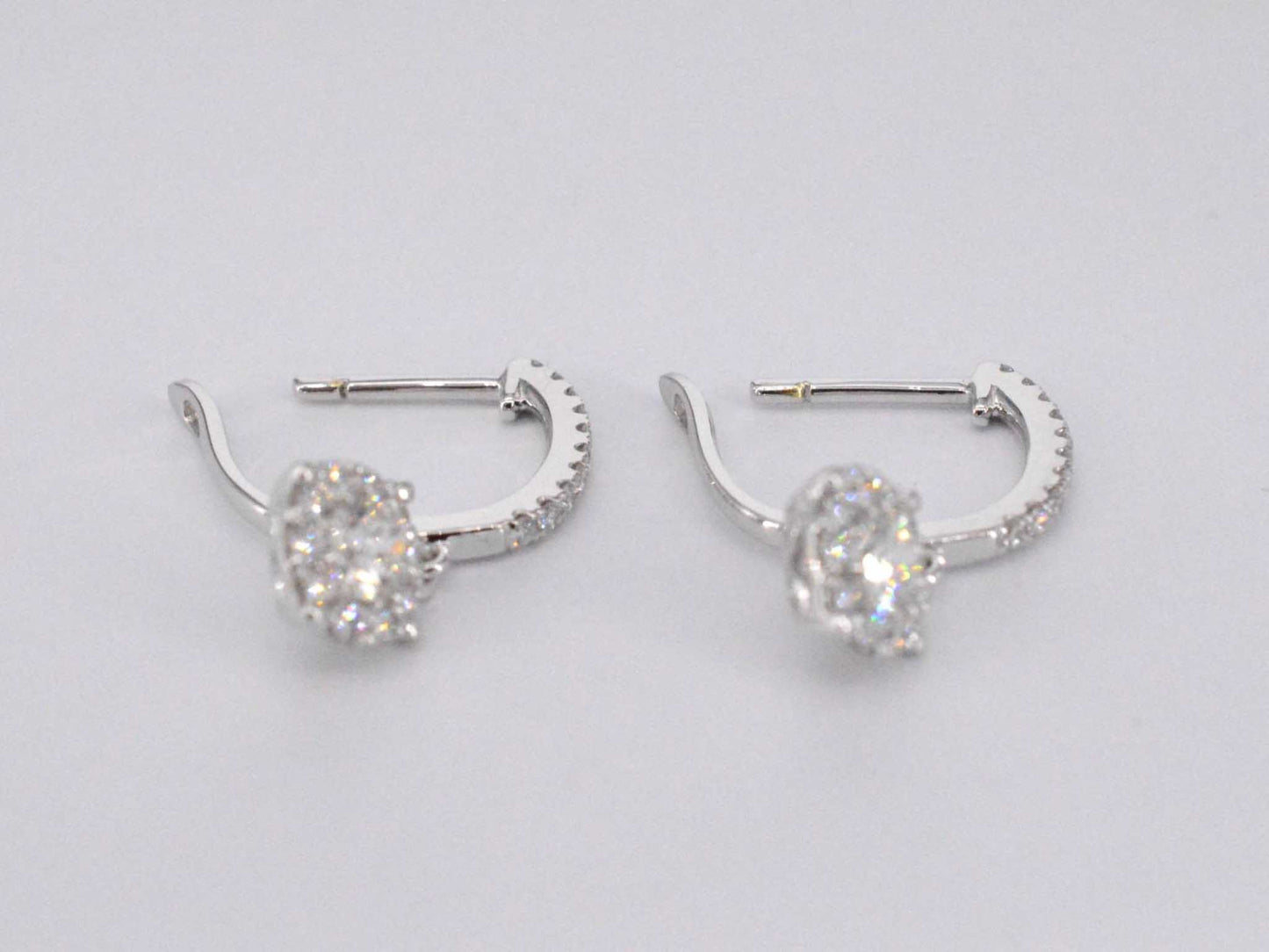 Oorbellen met briljant geslepen diamanten