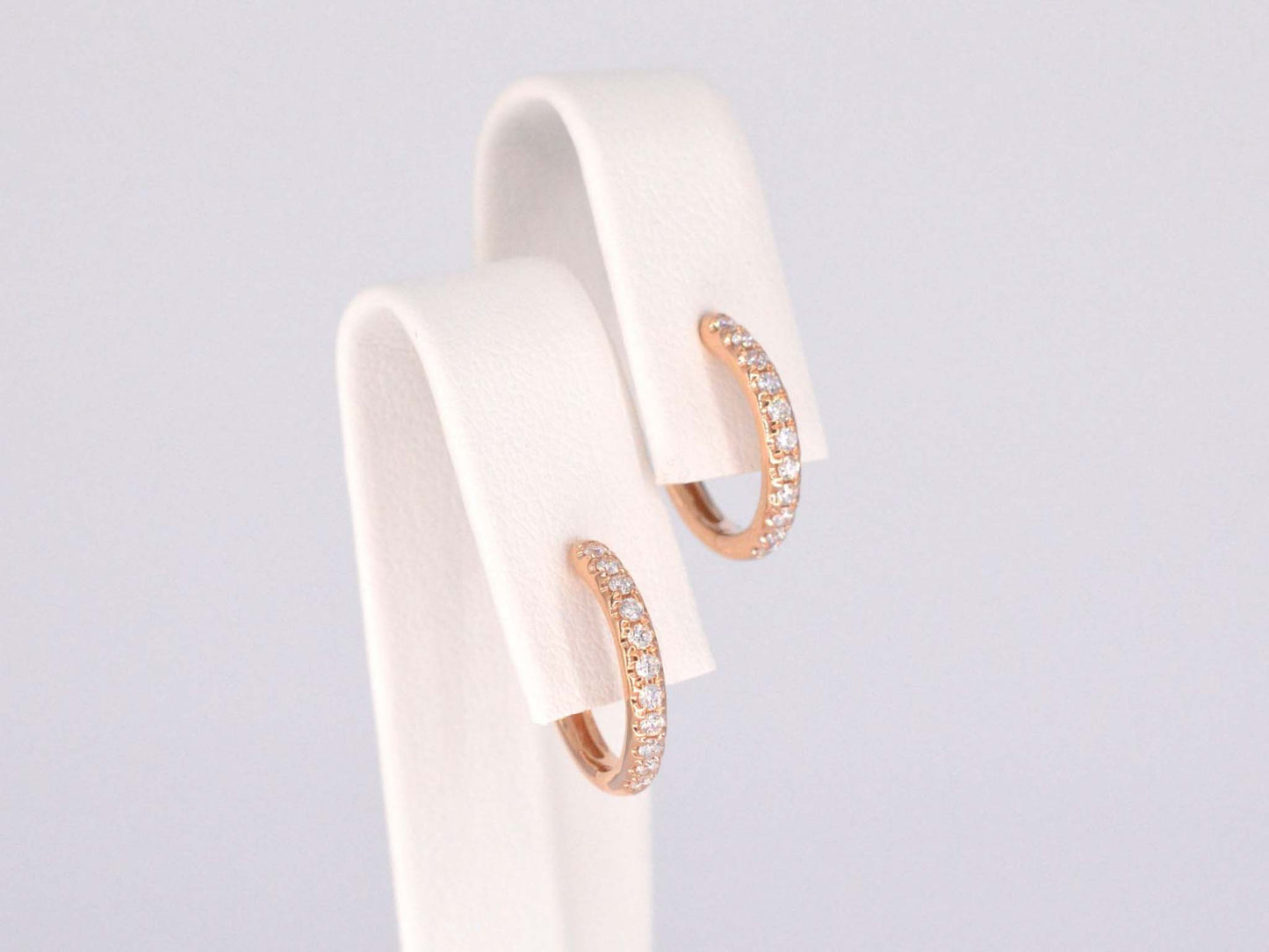 Rosegouden creolen met diamanten