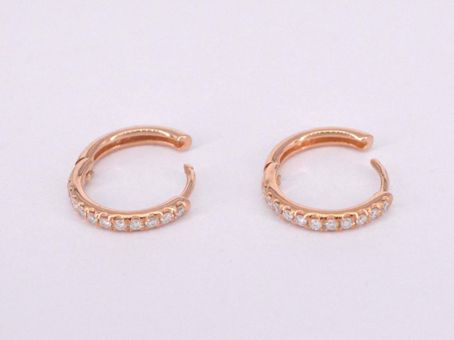 Rosegouden creolen met diamanten