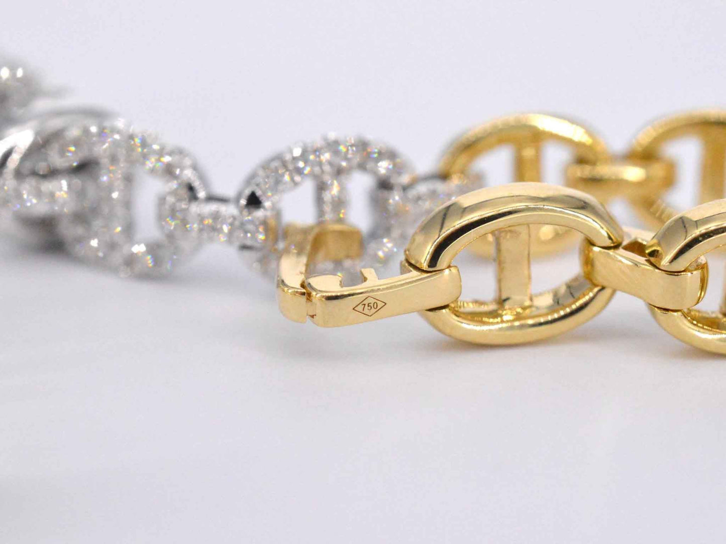 Gouden tennisarmband met diamanten schakels met 157 diamanten