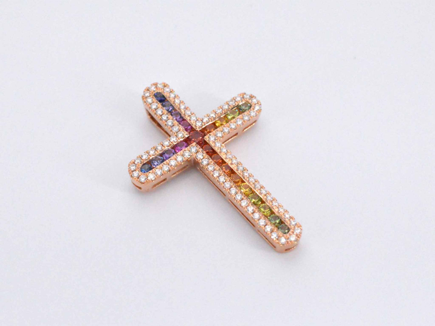 Gouden kruishanger met diamanten en edelstenen
