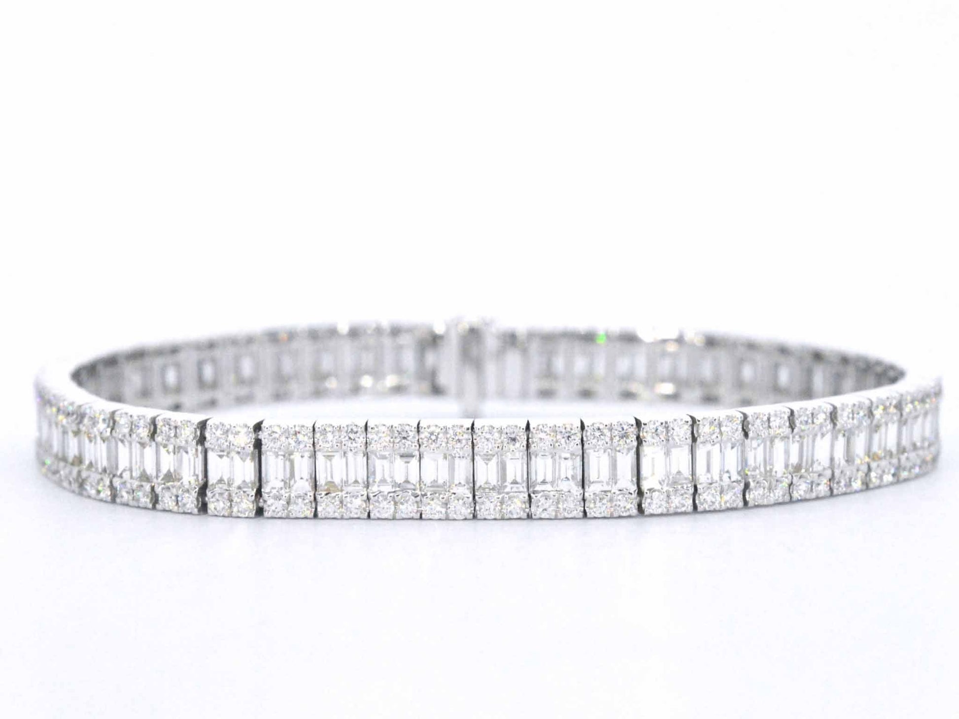 Witgouden exclusieve armband vol met diamanten