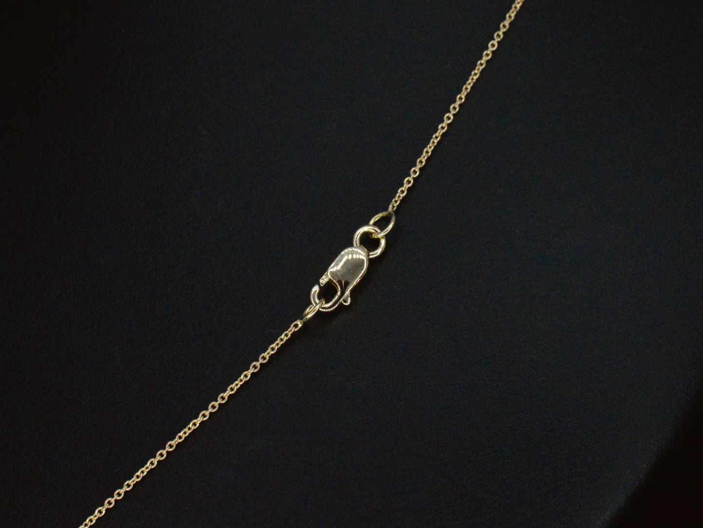 Gouden collier met diamanten hanger klaver vier