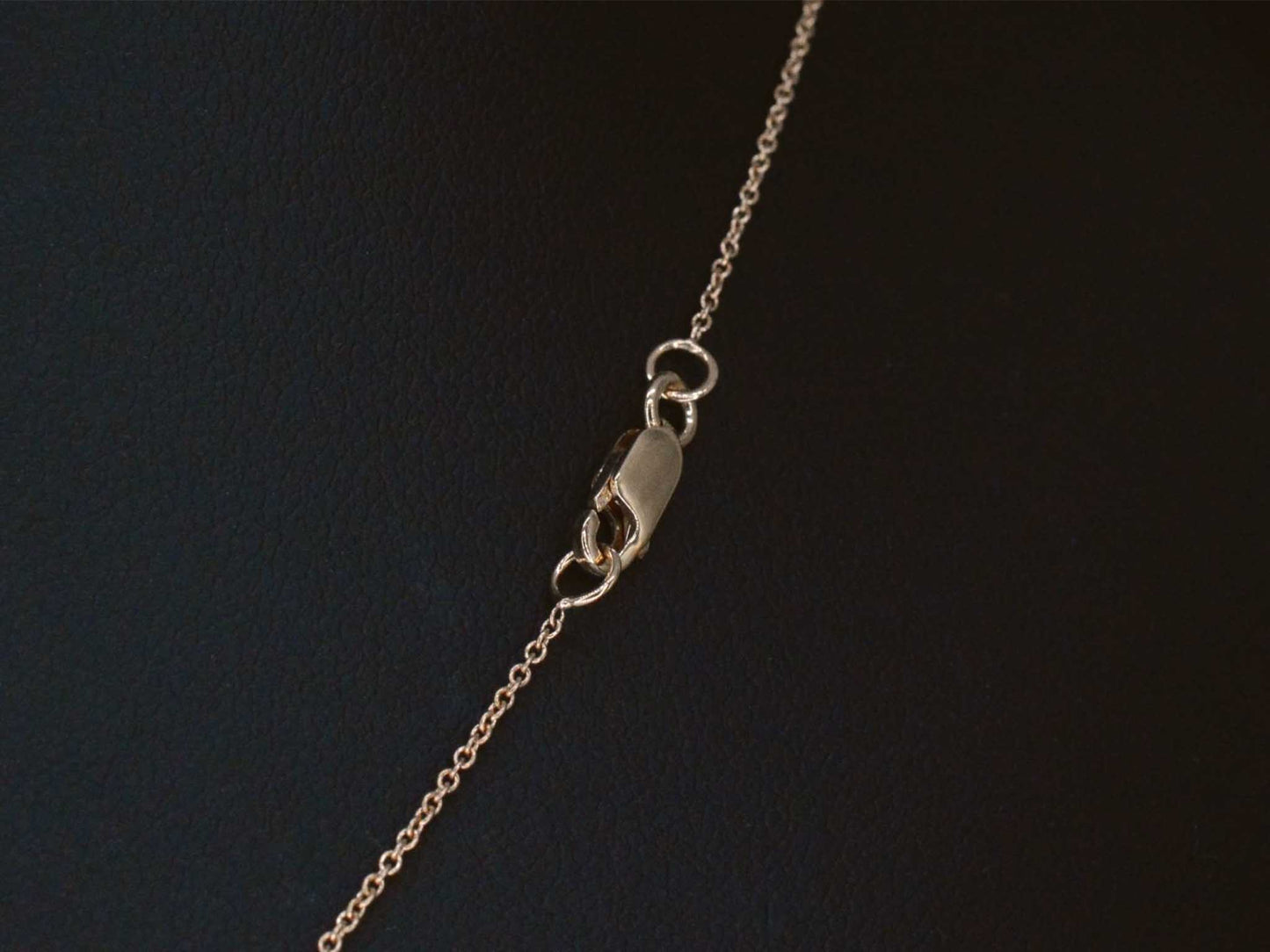 Rosegouden collier met diamanten hangers klaver vier