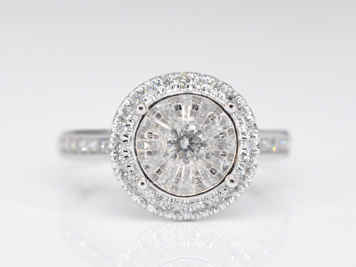 Witgouden entourage ring met diamanten 2008-1