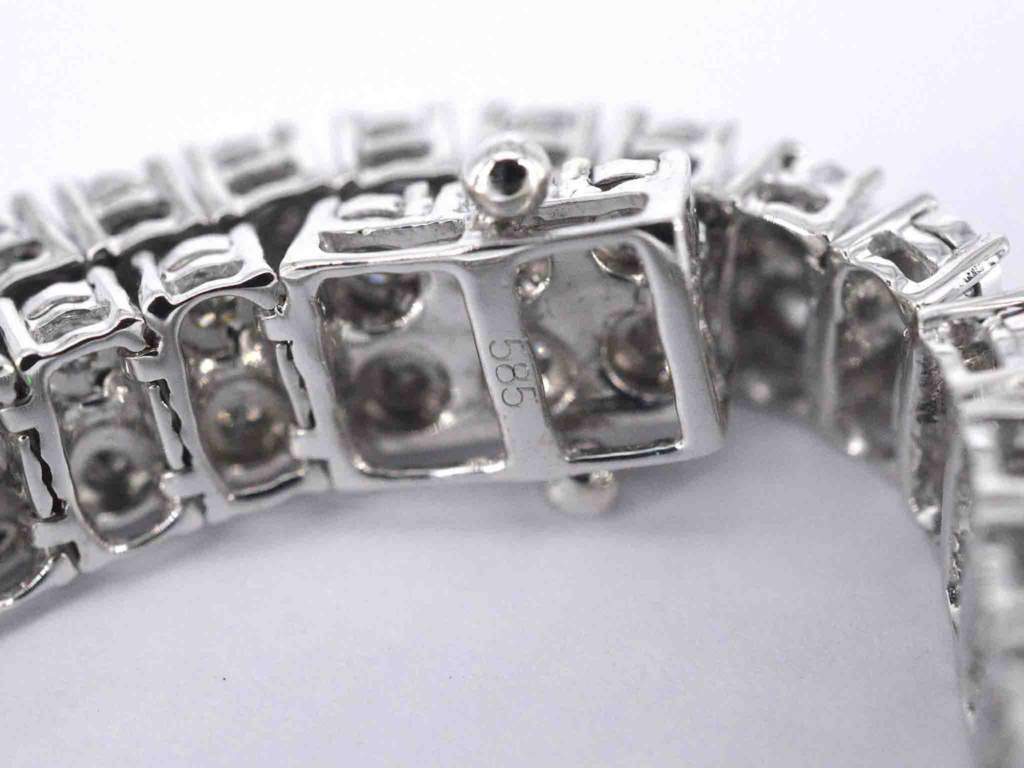 Witgouden tennisarmband met 2 rijen diamanten 1.50 carat