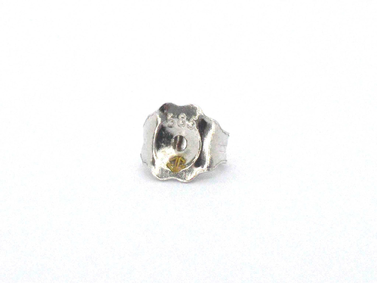 Witgouden entourage oorbellen met diamant