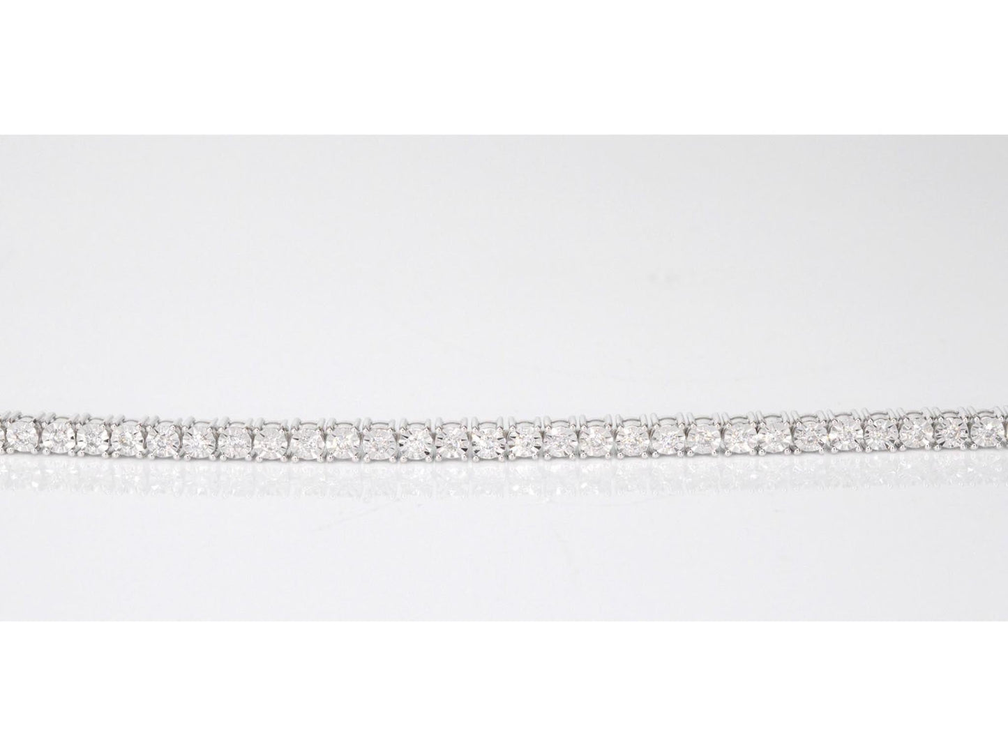 Witgouden collier met diamanten 3.50 carat