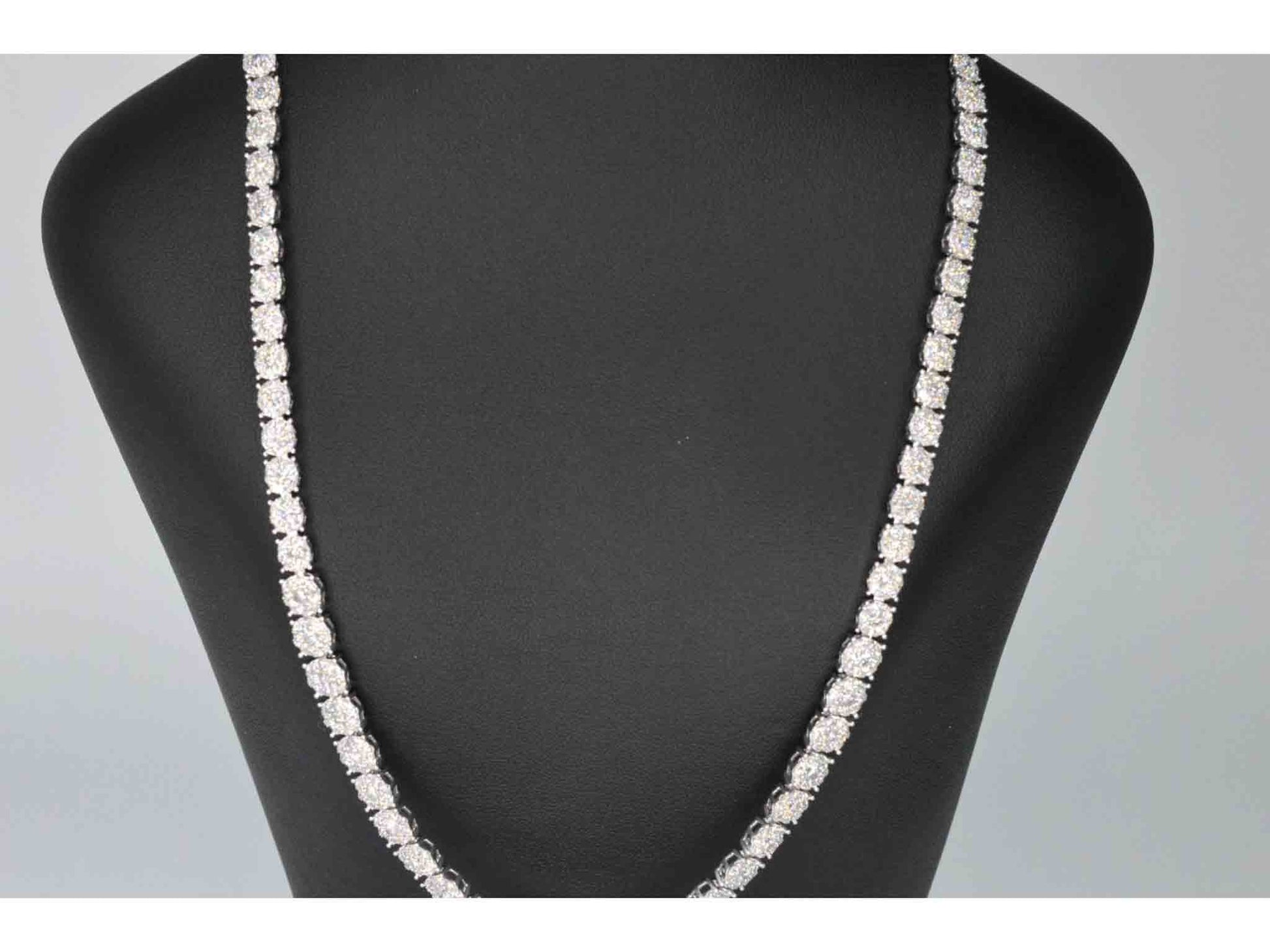 Witgouden collier met diamanten 10.00 carat 2038-4