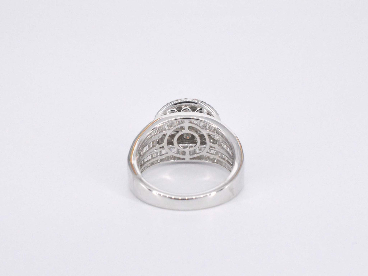 Witgouden entourage ring met diamanten 2041-15