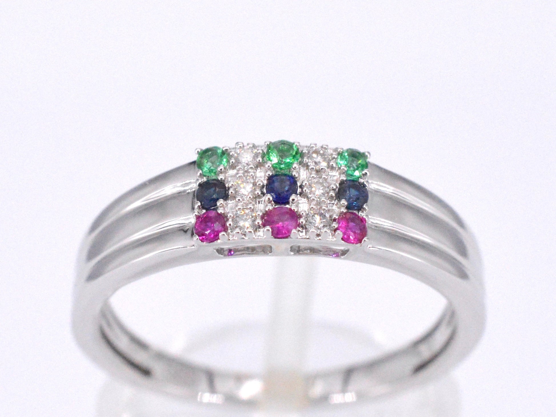 Witgouden ring met diamant en multicolour edelstenen