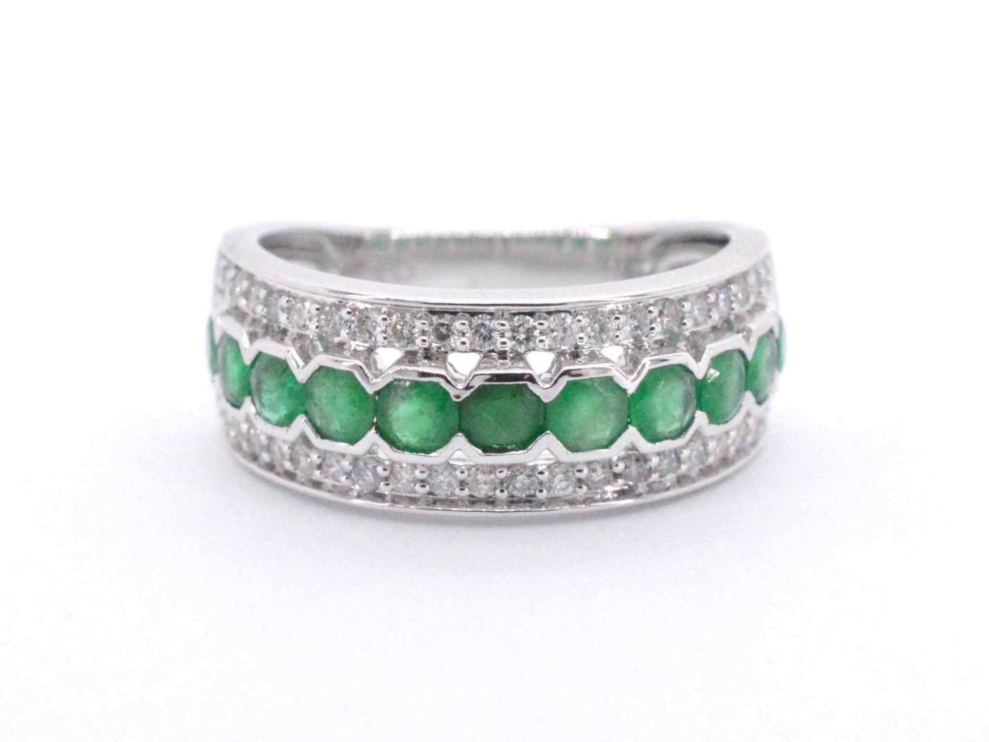 Witgouden ring met diamanten en smaragd 2071-5