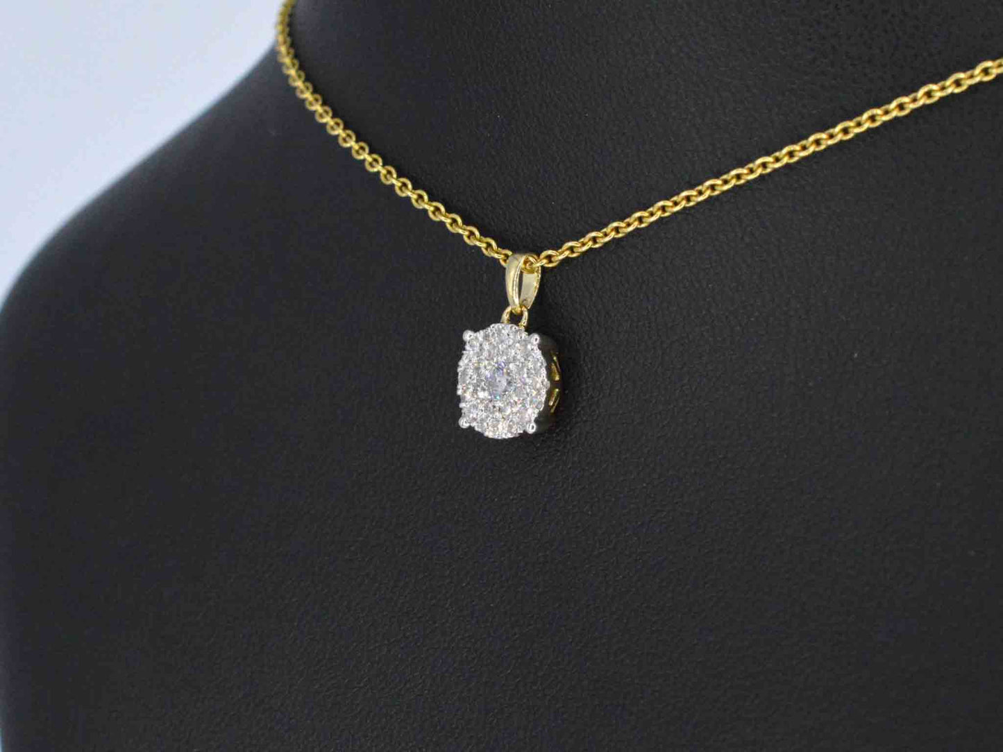 Gouden hanger met briljant geslepen diamant