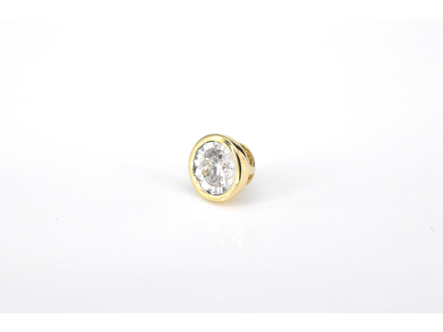 Gouden hanger met een briljant geslepen diamant
