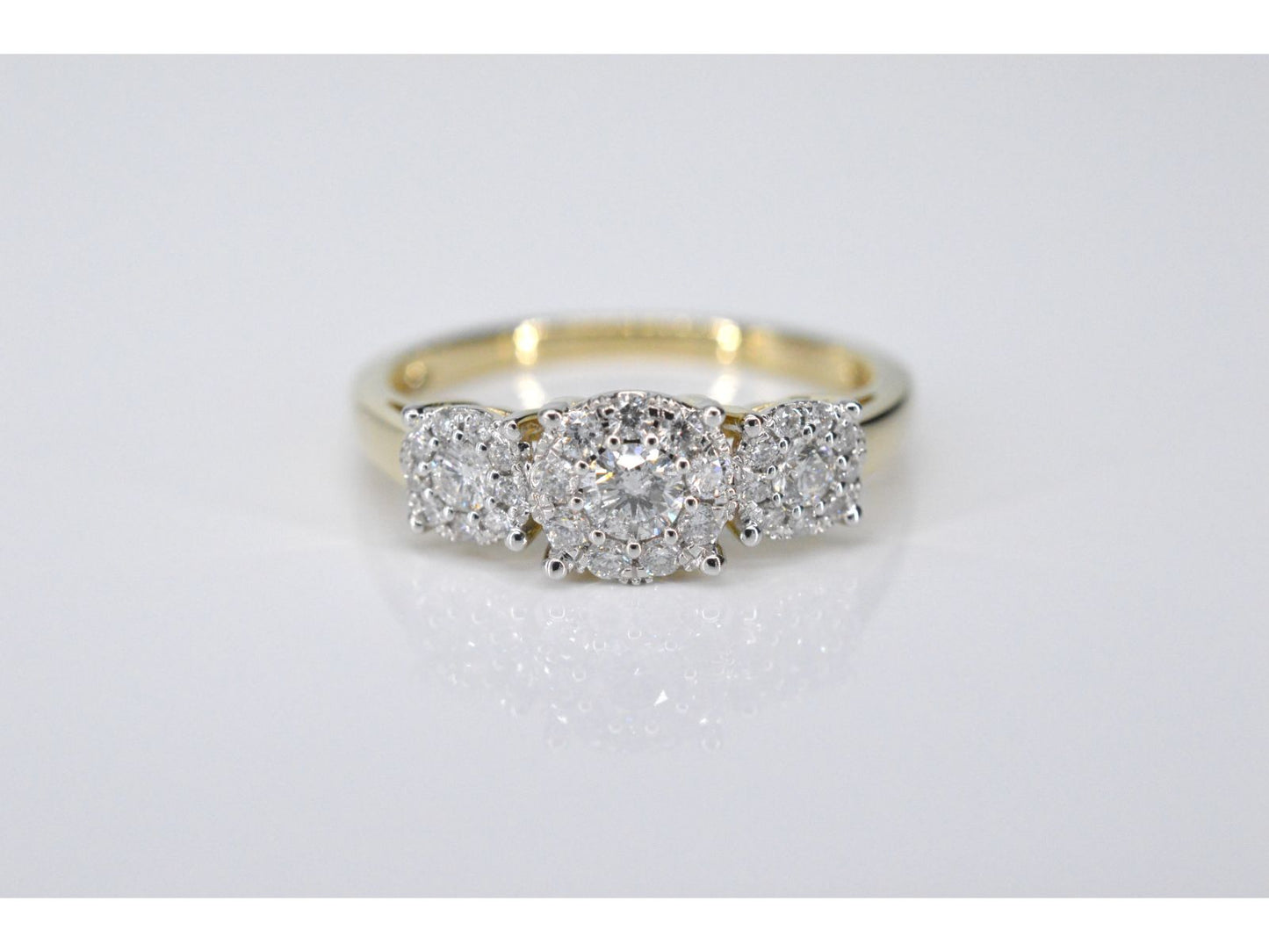 Gouden trinity ring met diamanten
