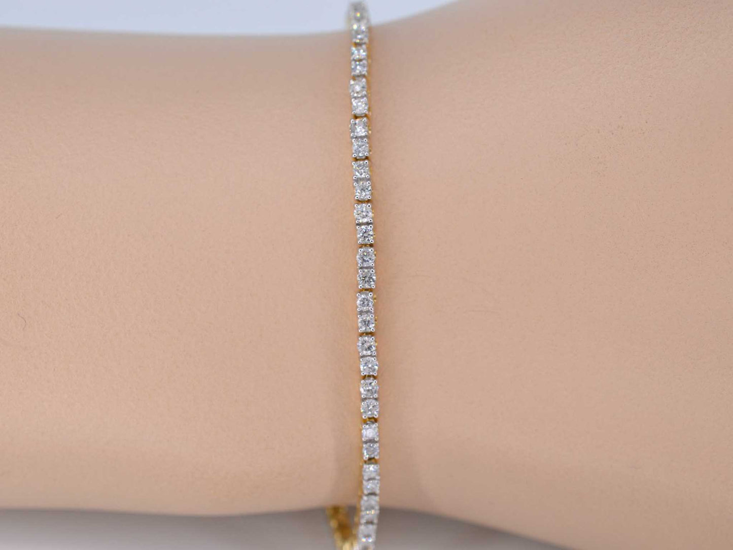 Gouden tennisarmband met diamanten 2.50 carat