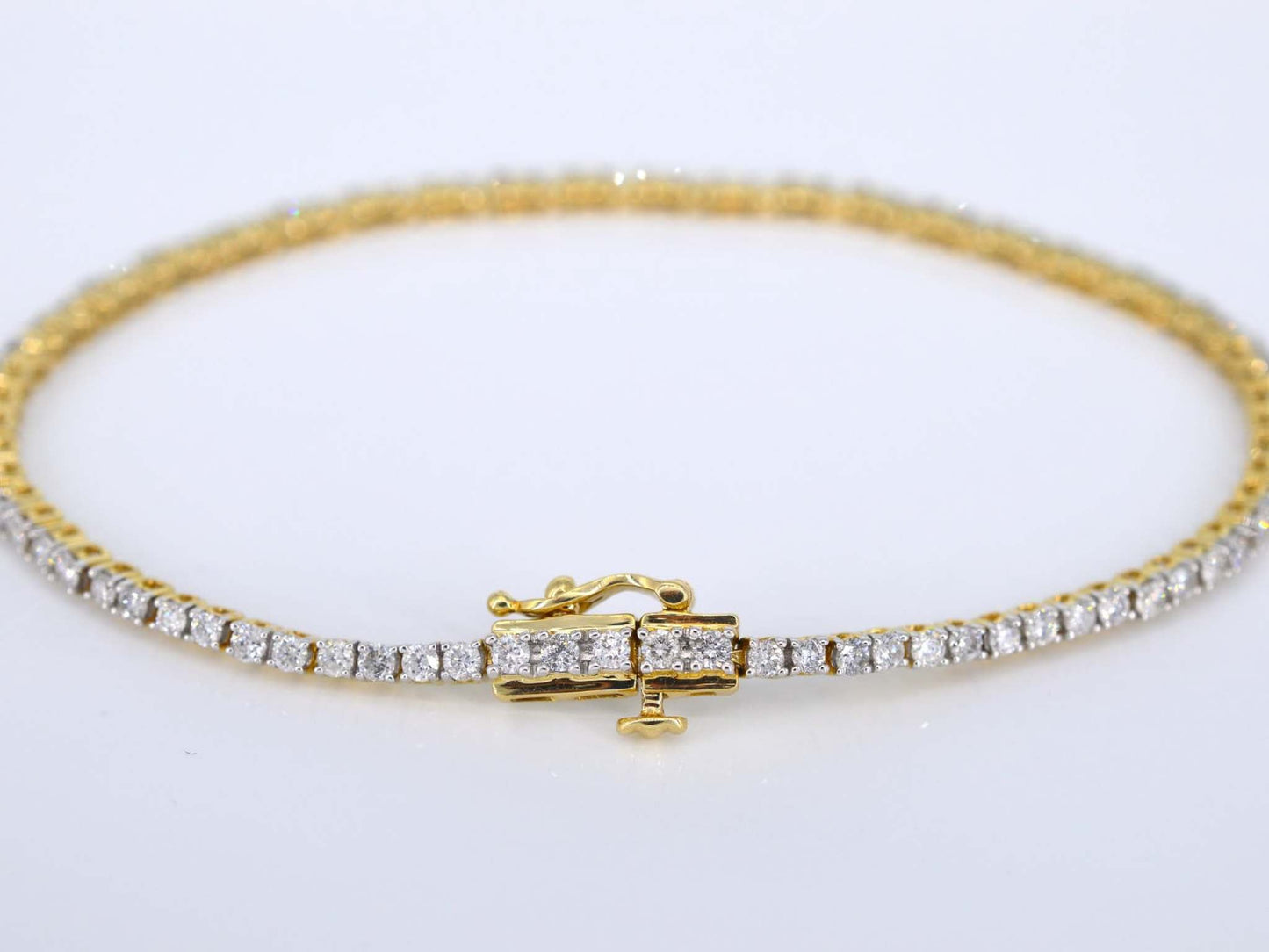 Gouden tennisarmband met diamanten 2.50 carat