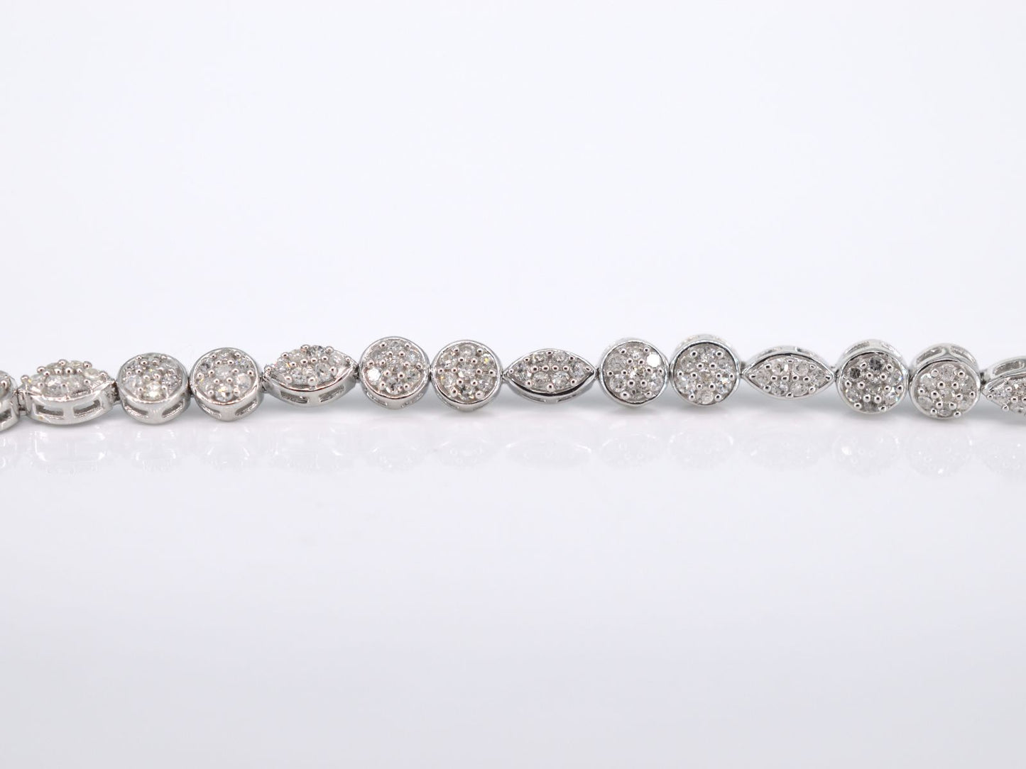 Witgouden tennisarmband met diamanten 1.10 carat