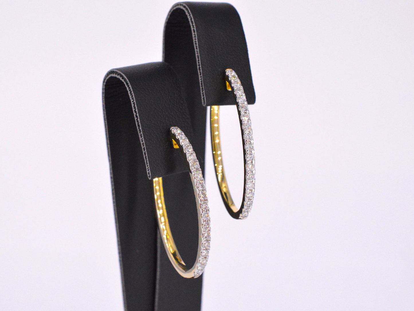Gouden creolen oorbellen met diamanten