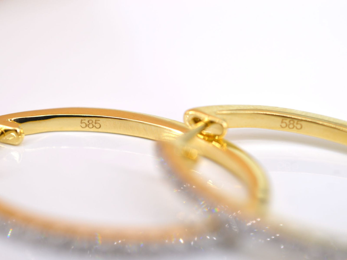 Gouden creolen oorbellen met diamanten