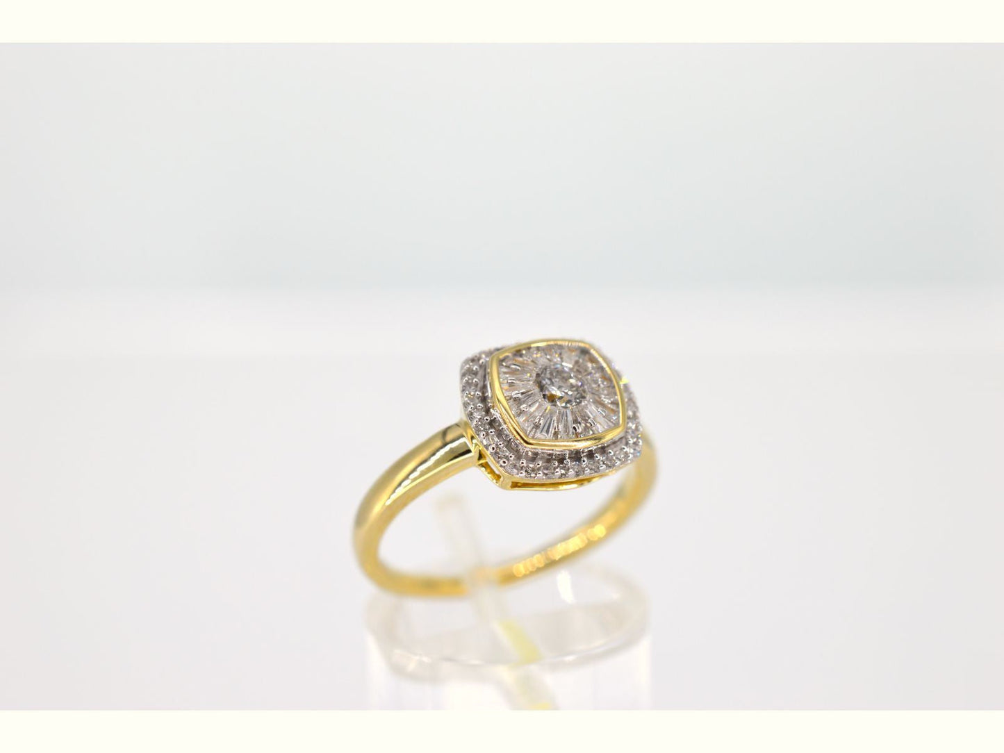 Gouden entourage ring met diamanten
