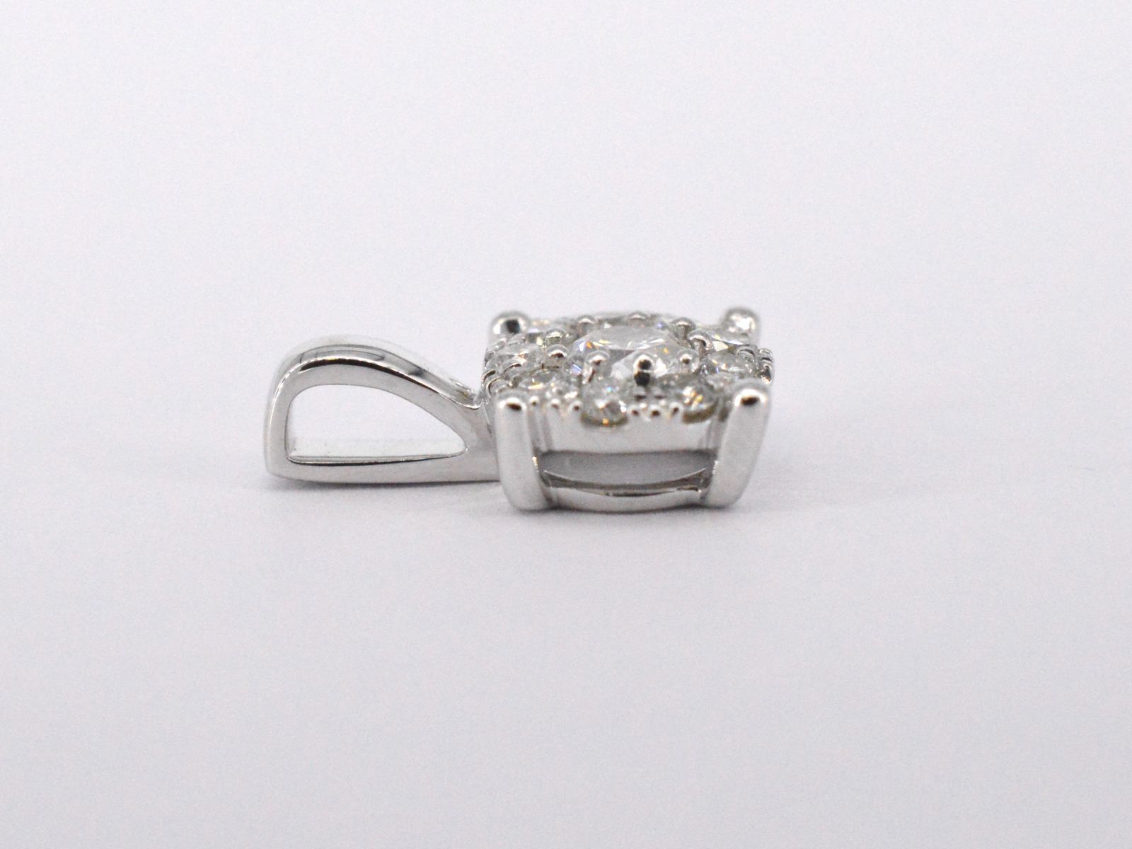 Witgouden hanger met diamanten 2156-4