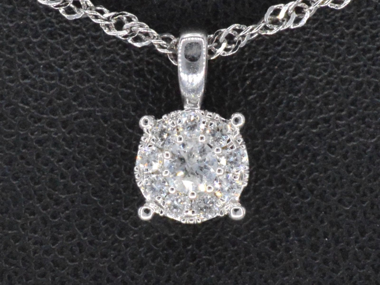 Witgouden hanger met diamanten 2156-6