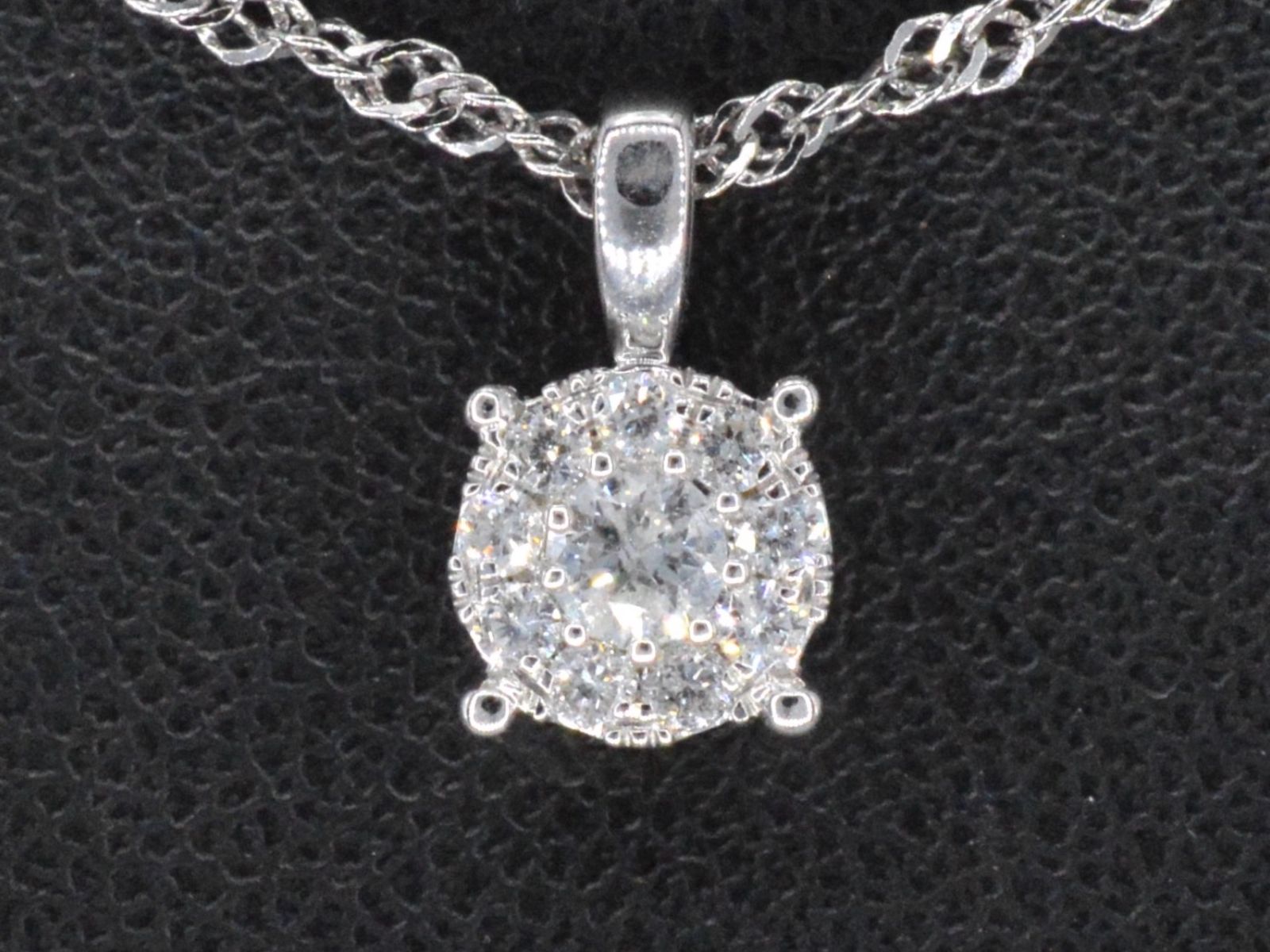 Witgouden hanger met diamanten 2156-6