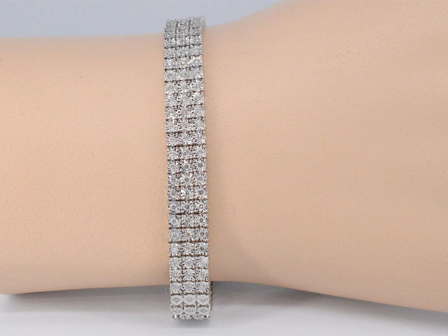 Witgouden tennisarmband met 3 rijen diamanten 2.25 carat