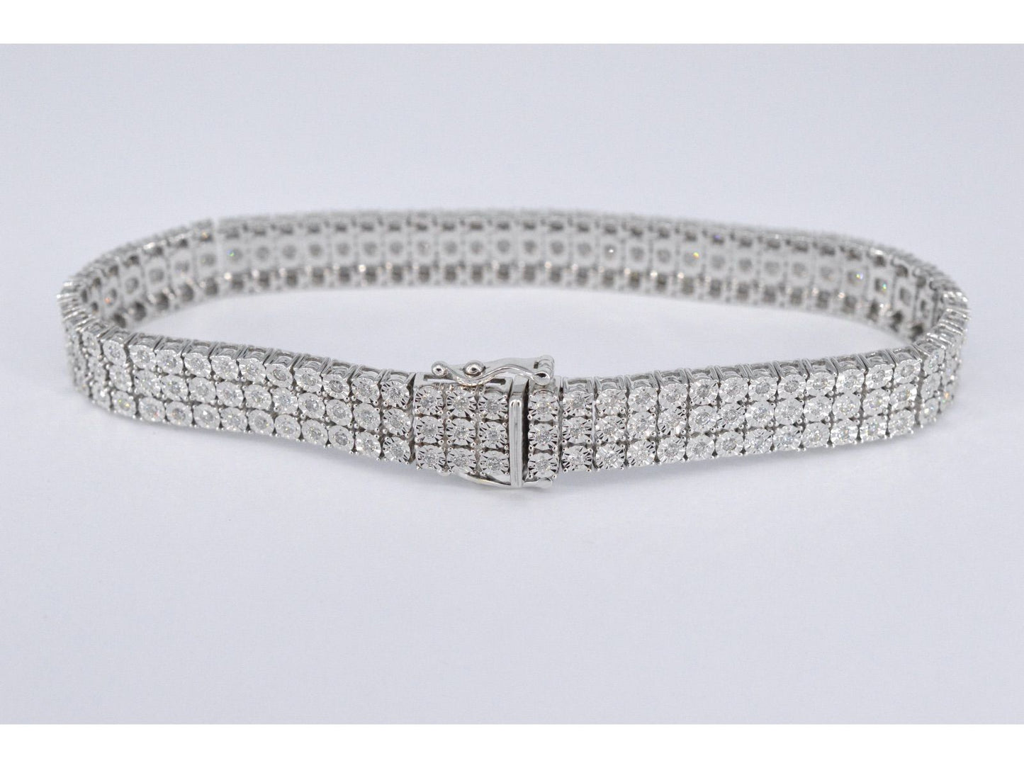 Witgouden tennisarmband met 3 rijen diamanten 2.25 carat